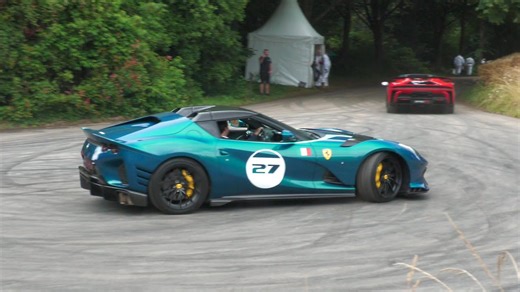 This Ferrari looks incredible while taking a fast corner