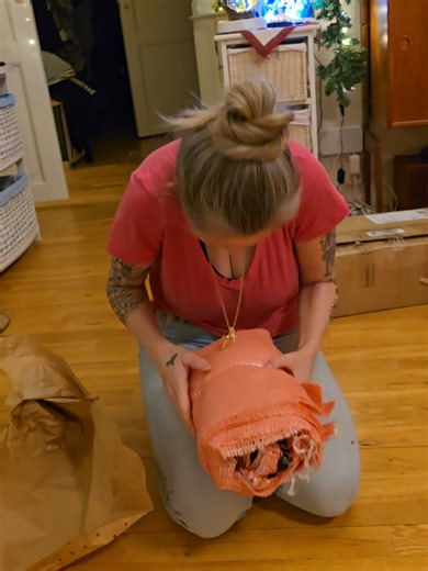 Hva slags kjærlighetsspråk er dette?? #prank #prankingmywife #christmasgiftprank #fyp