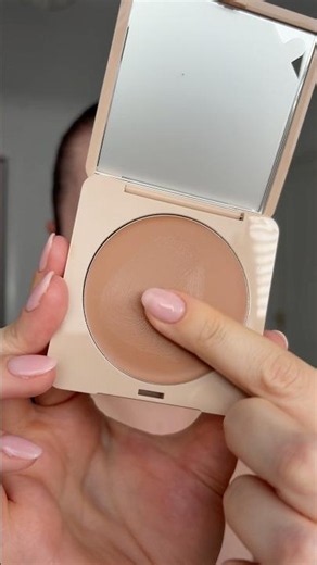 Trying The New Summer Fridays Bronzer Butter Balm🤎 Shade Sand | First Impressions✨#shorts #makeup