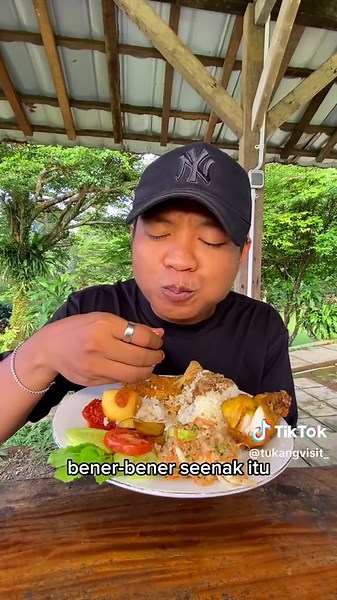 Rekomendasi Tempat Makan dan Healing di Bogor