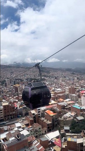 🇧🇴La Paz, Bolivia 🚠 View from the purple cable car ⛰️