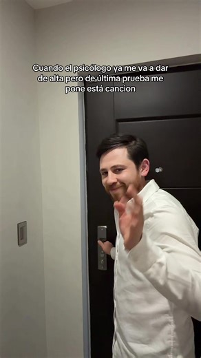 Cuando el psicólogo me da de alta y suena 444