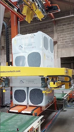 Stretch wrapping without distortion #shorts