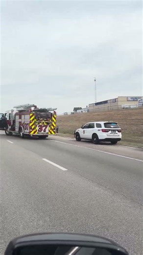 🚨Remember kids, check and replace your control arms, ball joints and shocks #carproblem #wreck