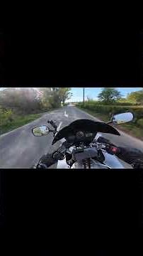 Being extra loud in the country. Honda VFR800 VTEC Delkevic Exhaust lextek Headers.