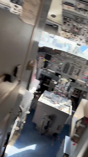 Exploring Airplane Cockpit and Interior Design