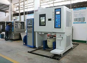 [Hot Item] En-60945 Standard Temperature Humidity and Vibration Combined Environmental Test Chamber