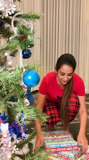 Laya Gorty on Instagram: "Not sure who is more excited about gifts..藍浪. Merry Christmas to all ⛄️ #shopping#christmasshopping#santagifts#cookies#gift#giftwrapping#christmastree#christmasdecor#neice#daughter#kids#santa#sharing#giftsharing#family#comedy #comedyreels#pinkpanther#music#viral#viralaudio#happyholidays#laya#actress#tollywood"