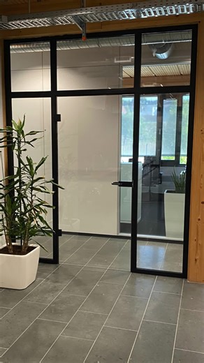 Trennwände! So könnte es bei euch aussehen #trennwände #trennwand #zargen #raumtrenner #büro #zuhause #kindergarten #elegant #simpel #qualität #croso