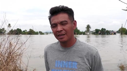 Southeast Asia floods: rescue teams push on as death toll climbs