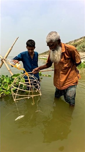 Innovative method of fishing 98 #short #survival #fishing