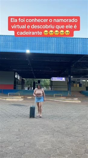 Ela foi conhecer o namorado virtual e descobriu que ele é cadeirante 🥺🥺🥺🥺 #viral #viraliza#amor