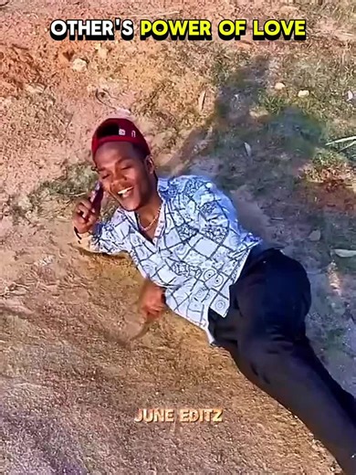 Hilarious Distractions: People Oblivious to Their Surroundings