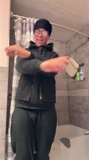 jiggle.a.boo (@jiggle.a.boo)’s videos with original sound - Jay