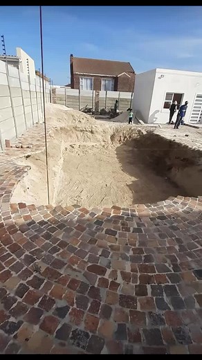 Swimming Pool Construction Process Explained