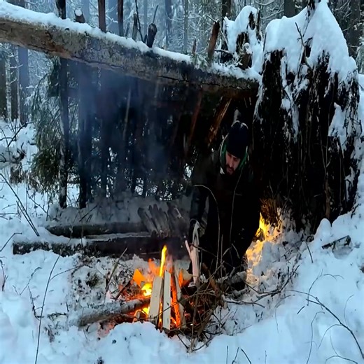 Snowfall overnight Camp under falling trees - Winter Bushcraft Del Part 9 | Survival Expeditions