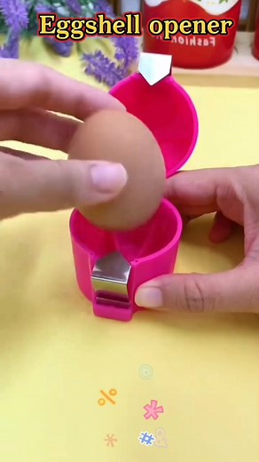 Convenient Eggshell Opener for Whole Eggs | Shareable Kitchen Tool