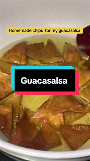 Easy Guacamole Recipe with a Crunchy Twist