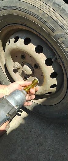 Mercedes sprinter brake pads replacement part1 #car #mechanic #shortvideo #mercedes #sprinter