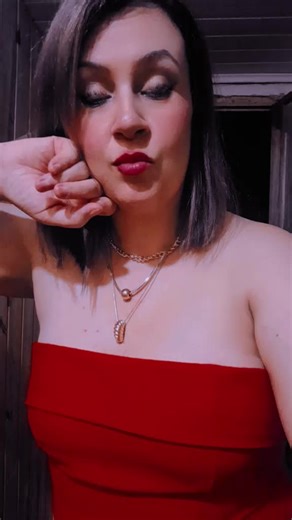 Os vídeos de Sandra Becker (@sandrynhabecker) com som original - Cláudinha 🍓