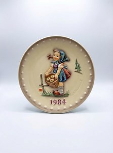Vintage Goebel Hummel Plate 1984 – Bas-relief Fourteenth Edition, Original Box - Etsy