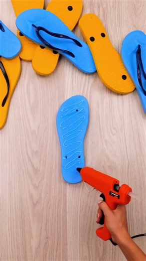 Summer Insect Defense Shoes DIY 🩴😆 #DIY #Viral