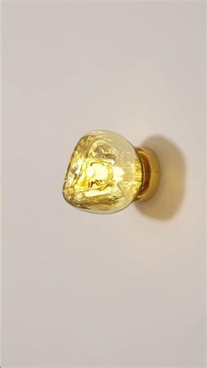 Lava Wall Lamp – Molten Texture, Ambient Drama