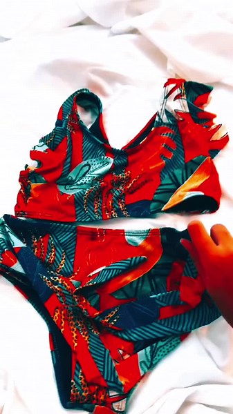 - Rotina na piscina -///11:20/// #routine🌿#fy #aesthetic🌴🌊🥥 #poolday✨ #☀️#pool🍉