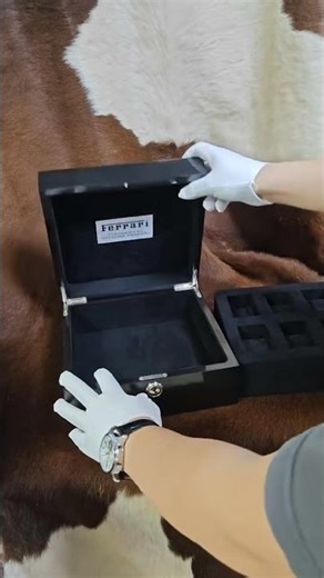 A watch display box with a scent. #luggage #luxury #box