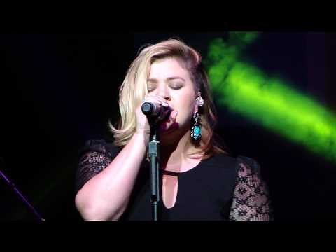 Kelly Clarkson Shake It Off (Taylor Swift Cover)