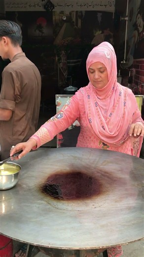 Taste & Cleanliness Are Everything! 💖 Meet Hardworking Woman Behind Best Street Food! #desifood