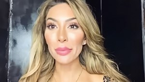 Farrah Abraham Debuts In NYC Stand Up Comedy