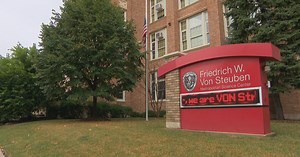 Chicago Tonight:Latino Voices: Is CPS Making the Grade With Remote Learning?