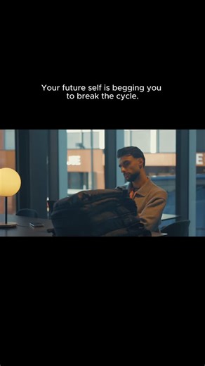 Mohammed Kamil Sattar | The Ecom King on Instagram: "It’s 31st December. Tomorrow isn’t just a new month, it’s 2026. And here’s the uncomfortable truth most people won’t tell you: Nothing changes tomorrow unless something changes today. If you want 2026 to be the year Ecom actually works for you not “almost”, not “I tried”, not “it didn’t work for me” then today is the line in the sand. Not a new idea. Not another saved Reel. Not another YouTube binge without execution. A decision. A decision to