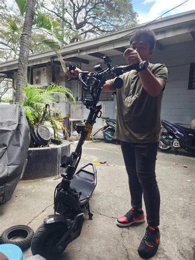 NAMI Viper DX – 201 Error Issue Customer walked in with a NAMI Viper DX showing a 201 error. Instead of trial and error, they brought it straight to Electric Vanguard for proper diagnosis. At Electric Vanguard, we don’t just replace parts we find the real cause of the problem to make sure your electric scooter is safe, reliable, and running smoothly again. Visit us at: • 59 Paseo de Roxas Street, Makati City • Block 19, Lot 1, Phase 2, Pinagsama, Taguig City Can’t visit the shop? You can send yo