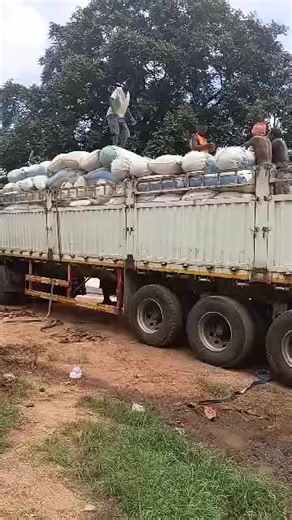 Wale wenye uhitaji wa pumba Grade one, kiwango cha juu kwa ulishaji wawanyama tukutane Bagamoyo mjini kwa viwango