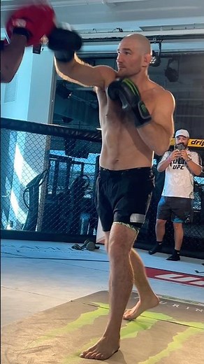 Sean Strickland Training at UFC PI 🔥