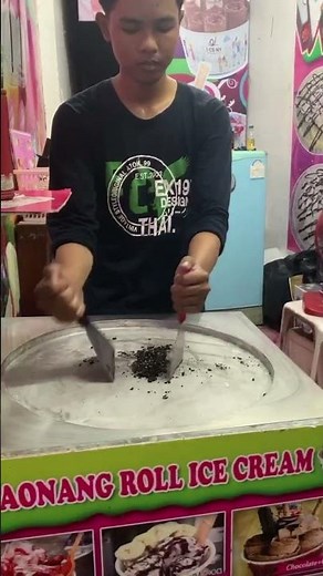 Thailand’s Famous Rolling Ice Cream 🍦 | Street Food Experience