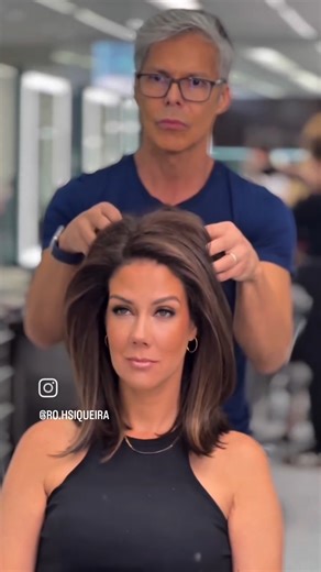 Long Bob: A trendy haircut for any age!