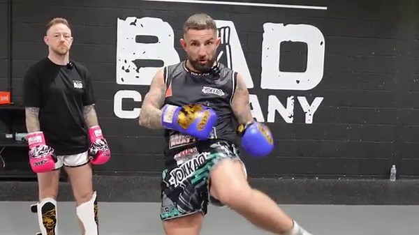 How I Knock Fighters Out with the Left Hook | Liam Harrison Breakdown