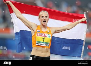 Netherlands' Anouk Vetter celebrates after winning gold in the Women's Heptathlon, during day four of the 2016 European Athletic Championships at the Olympic Stadium, Amsterdam. PRESS ASSOCIATION Photo. Picture date: Saturday July 9, 2016. See PA story ATHLETICS European. Photo credit should read: Martin Rickett/PA Wire. RESTRICTIONS: Editorial use only. No transmission of sound or moving images and no video simulation. Call 44 (0)1158 447447 for further information Stock Photo - Alamy