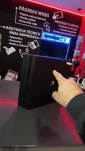 Mantenimiento de PS4 Pro: ¡Descubre por qué es crucial limpiarla regularmente!