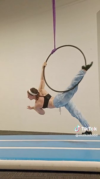 Lyra Aerial Hoop Combo: Elevate Your Dance Skills