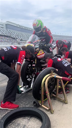 Regroup and recharge between the holidays with a pit stop featuring Richie Escalante. 🏁 🎟️ Get your race tickets as you gear up for the new year at motoamerica.com/calendar. #daytona200 #motorcycle #motorsports #daytona #suzuki