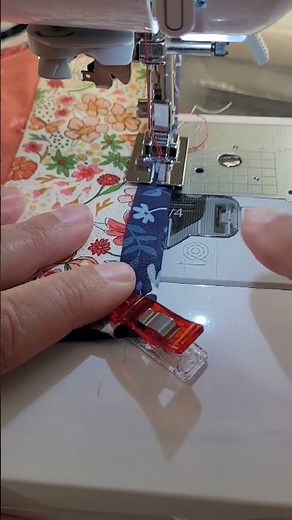 Babylock Bi-level Foot Binding #quilttutorial #quilting #scrapquilt #quiltbinding #springonshorts