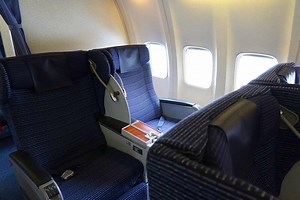 ANAプレミアムクラス搭乗記 376便　オホーツク紋別から羽田に最小ジェット - 弾丸トラベルは怖くない!