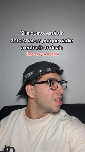 Explorando la cueva sin antorchas: Un humor oscuro