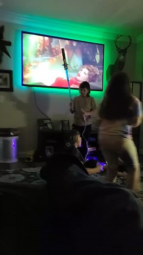 TikTok · Thomas Roberts