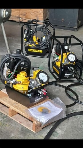 Hydraulic torque pump #Enerpac