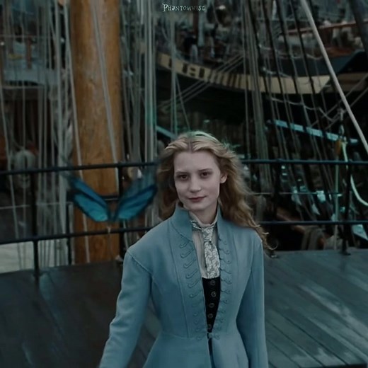 So what if I’m crazy? 🐇✨ I’m obsessed with this evil x mad hatter mashup by @crytwelvemashupsofficial #aliceinwonderland #melaniemartinez #edit #foryoupage #fyp #fypシ